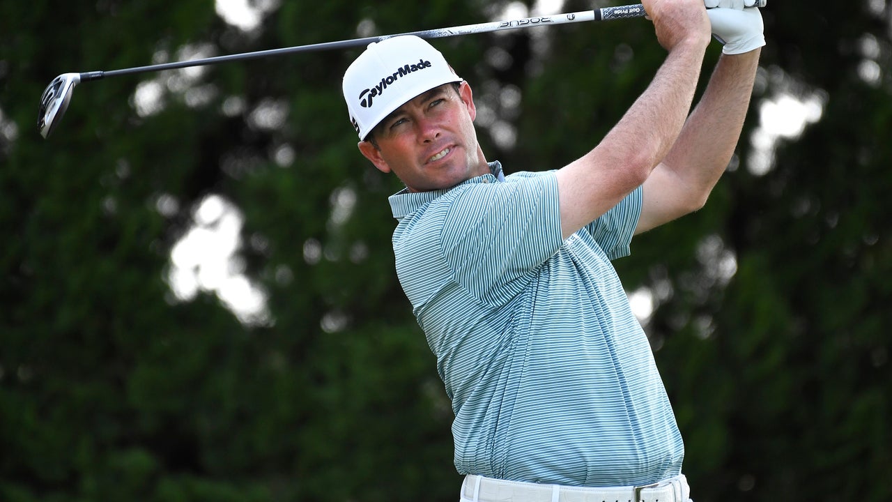 Reavie holds off Bradley, Sucher for first win in 11 years